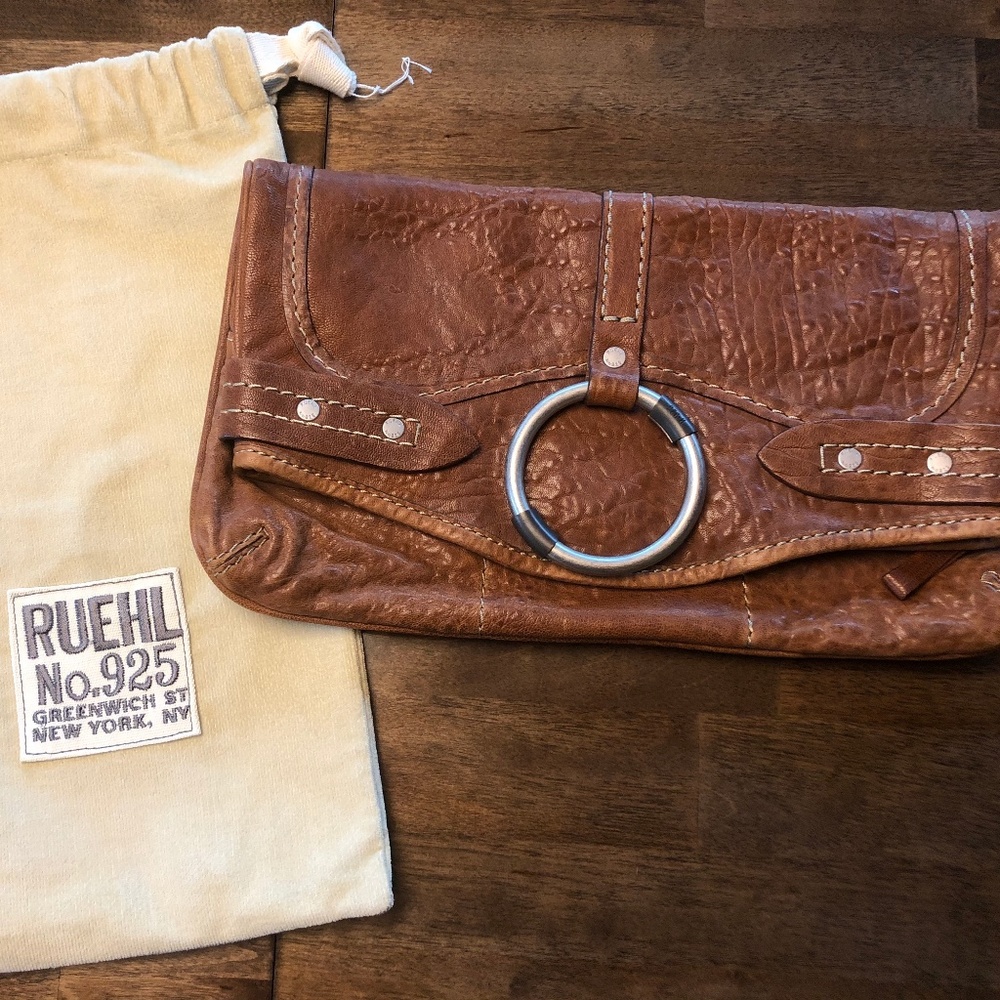 Ruehl No. 925 Clutch